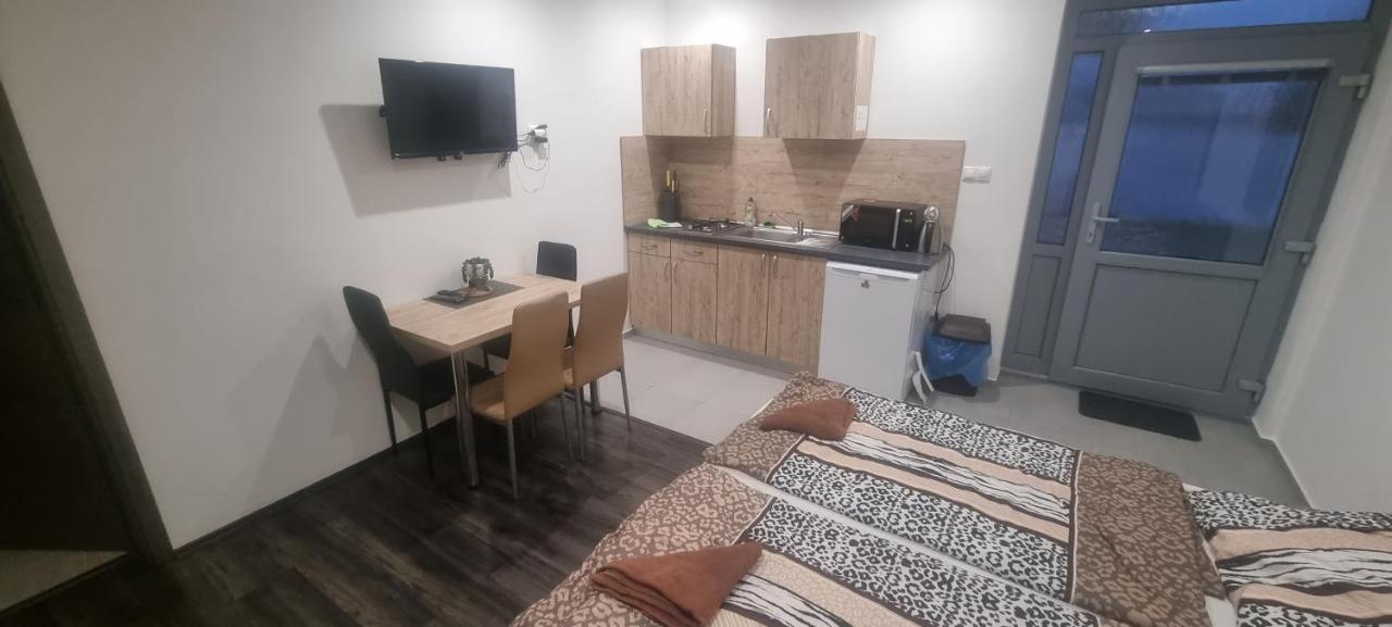 Alexej Apartmany Veľký Meder Bagian luar foto